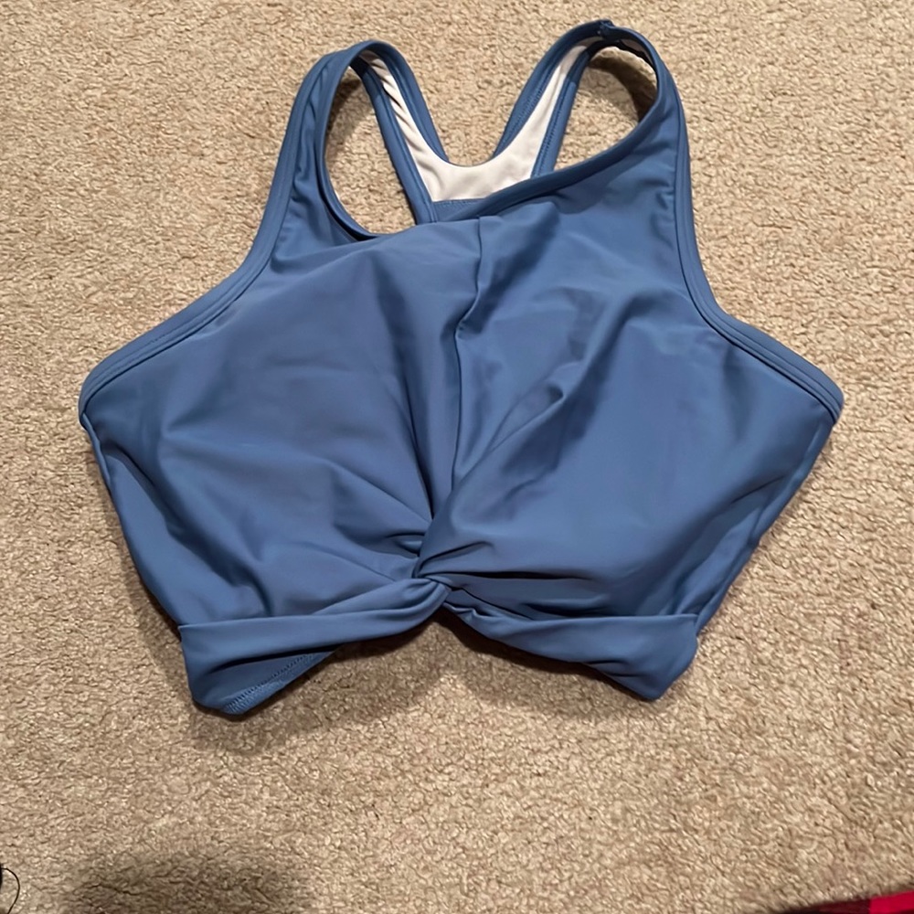 Never worn and in great condition.